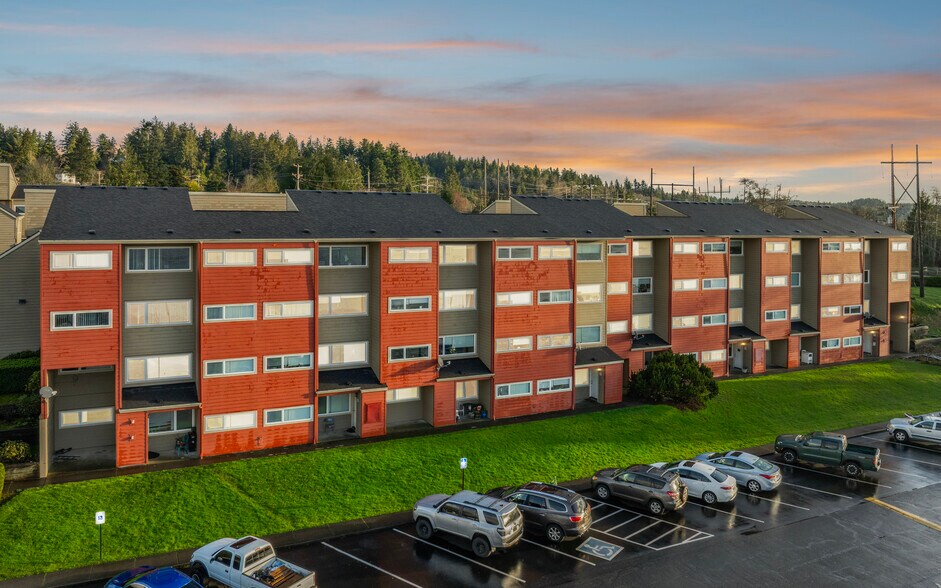 Primary Photo Of 1400 W Marine Dr, Astoria Apartments For Sale