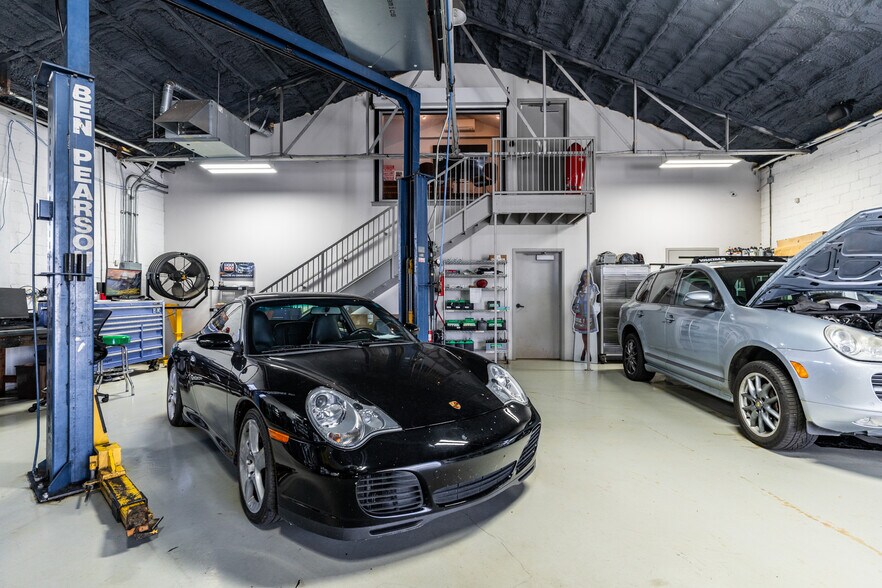 More Photos Of 425 Gum St, North Little Rock Auto Repair For Sale