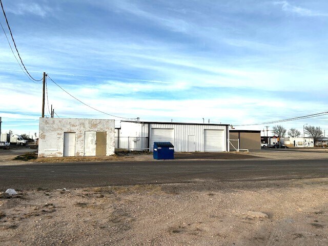 More Photos Of 900 N Nelson, Fort Stockton Freestanding For Lease