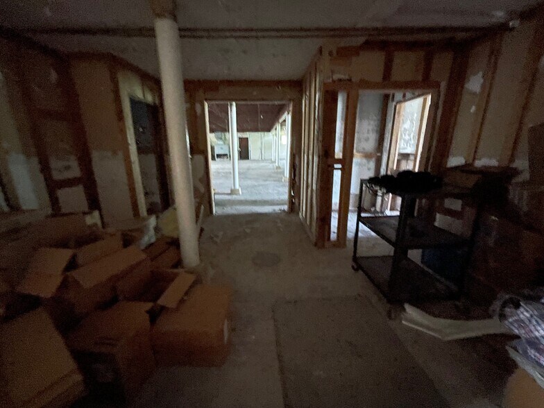 More Photos Of 2400 Delachaise St, New Orleans Specialty For Sale