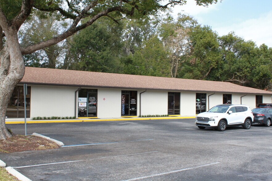 More Photos Of 3206 S Conway Rd, Orlando Office For Lease