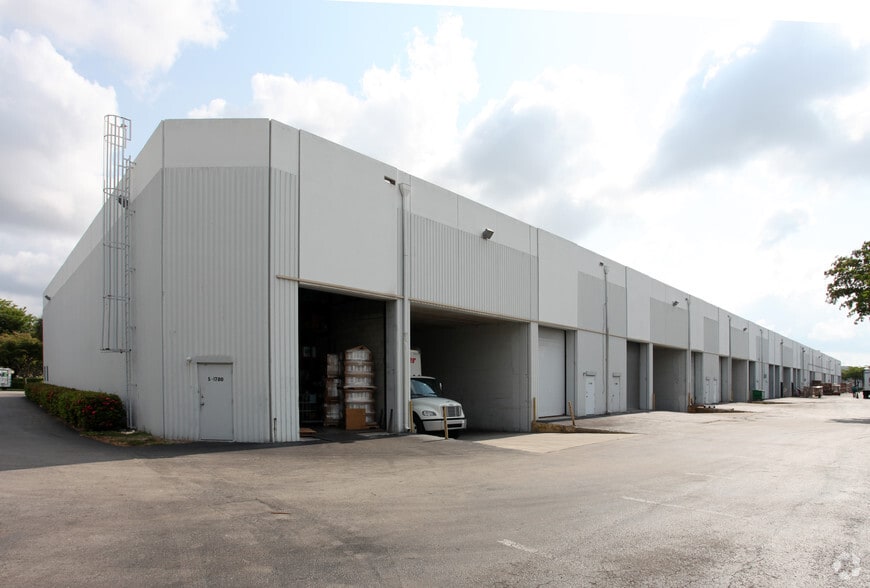 More Photos Of 2101 NW 33rd St, Pompano Beach Unknown For Lease