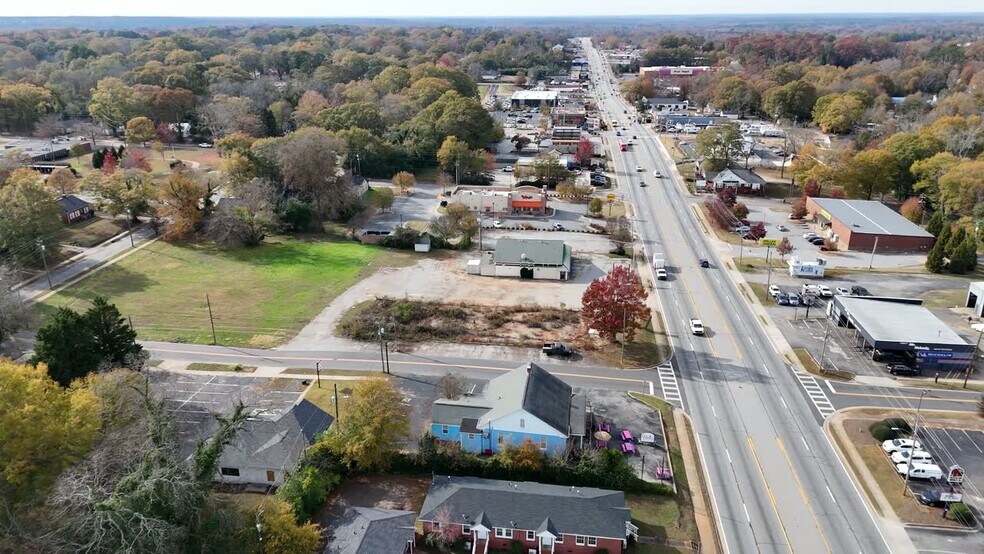 Primary Photo Of 732 W Taylor St, Griffin General Retail For Sale