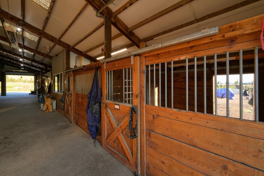 More Photos Of 5228 Gardner Ln, Florence Horse Stables For Sale