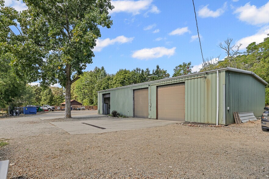 More Photos Of 4371 Hickory Ridge Ave, Brunswick Warehouse For Sale