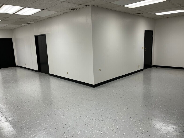 More Photos Of 477 Roland Way, Oakland Warehouse For Lease