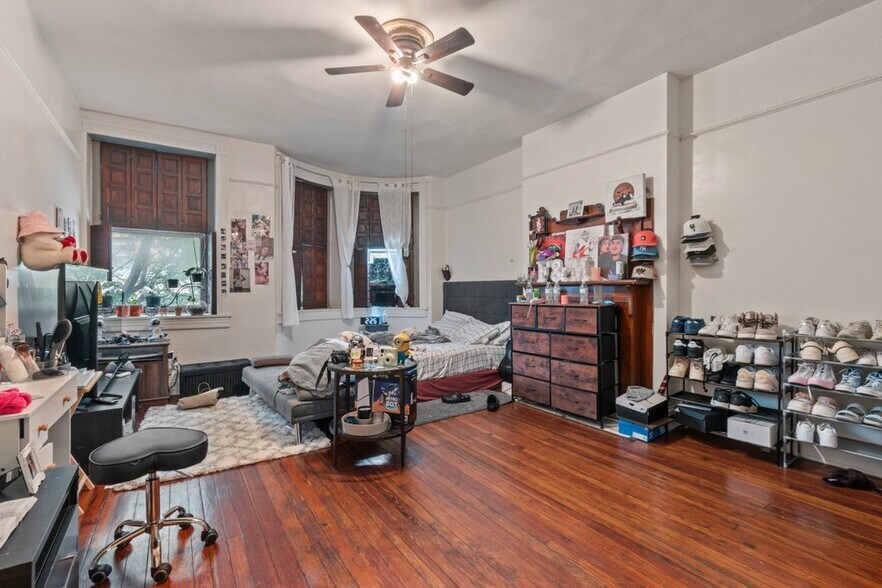 More Photos Of 217 E Preston St, Baltimore Apartments For Sale