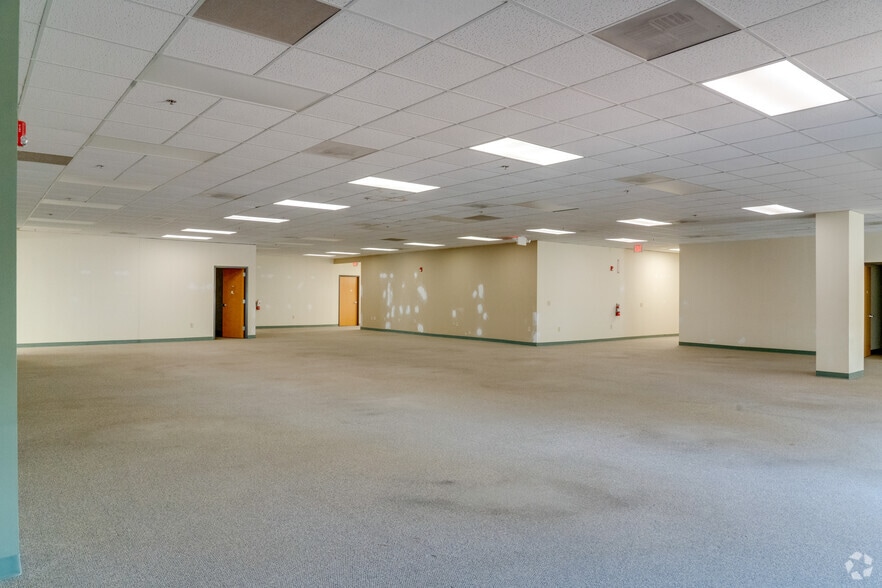 More Photos Of 4101 Capital Blvd, Raleigh Light Distribution For Lease