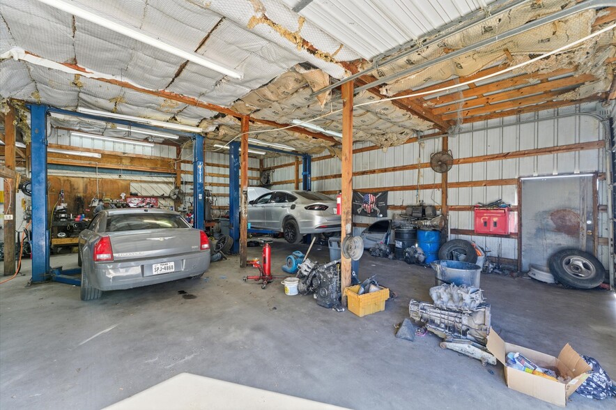 More Photos Of 15831 Highway 105 W, Montgomery Light Manufacturing For Sale