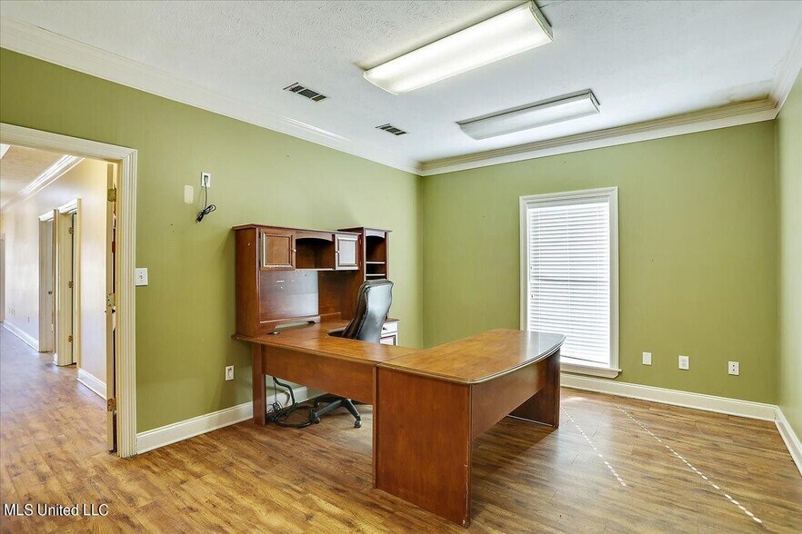 More Photos Of 2873 Highway 49 S, Florence Auto Dealership For Sale