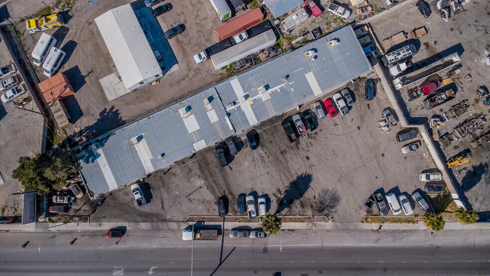 More Photos Of 2061 Losee Rd, North Las Vegas Auto Repair For Sale