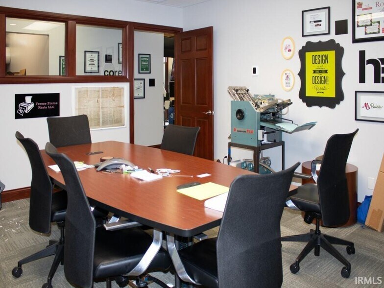 More Photos Of 2759 N Ford Rd, Vincennes Light Manufacturing For Sale