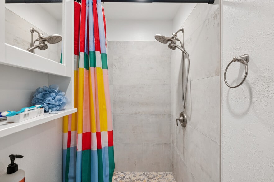 More Photos Of 250 Red Hill Ave, San Anselmo Apartments For Sale