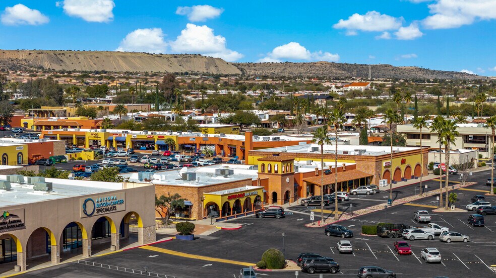 More Photos Of 101-126 S La Canada Dr, Green Valley Unknown For Lease