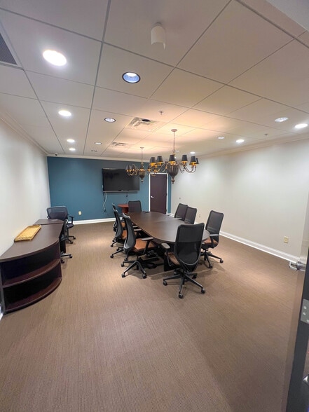 More Photos Of 751 Cool Springs Blvd, Franklin Office For Lease