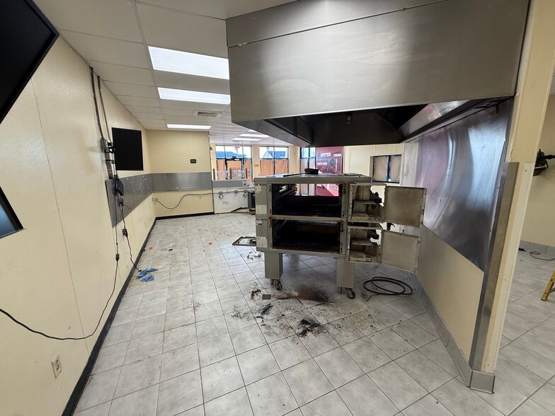More Photos Of 209 S Cocoa Blvd, Cocoa Fast Food For Lease