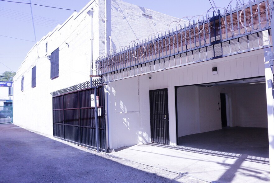 More Photos Of 2710 S San Pedro, Los Angeles Warehouse For Lease