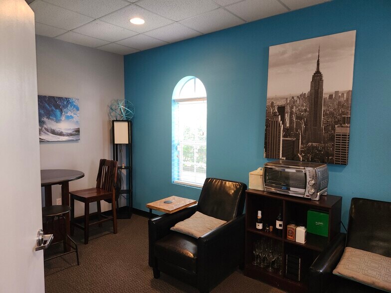 More Photos Of 3692 N Wickham Rd, Melbourne Office For Lease