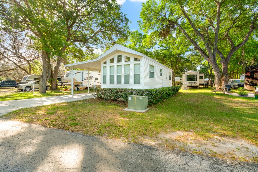 More Photos Of 4045-4049 Allen Rd, Zephyrhills Manufactured Housing Mobile Home Park For Sale