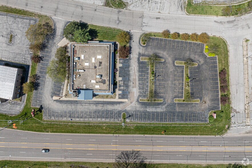 More Photos Of 1830 Pipestone Rd, Benton Harbor Restaurant For Sale