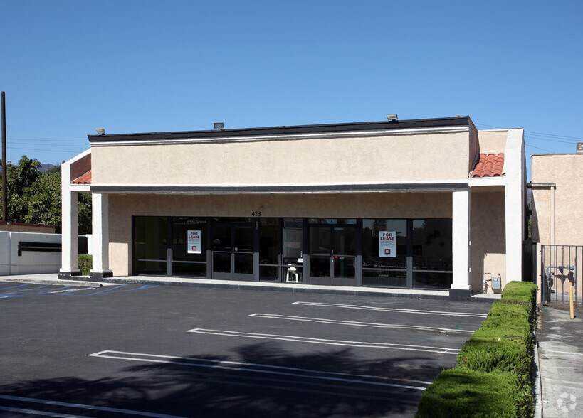 Primary Photo Of 425 E Foothill Blvd, Azusa Restaurant For Lease