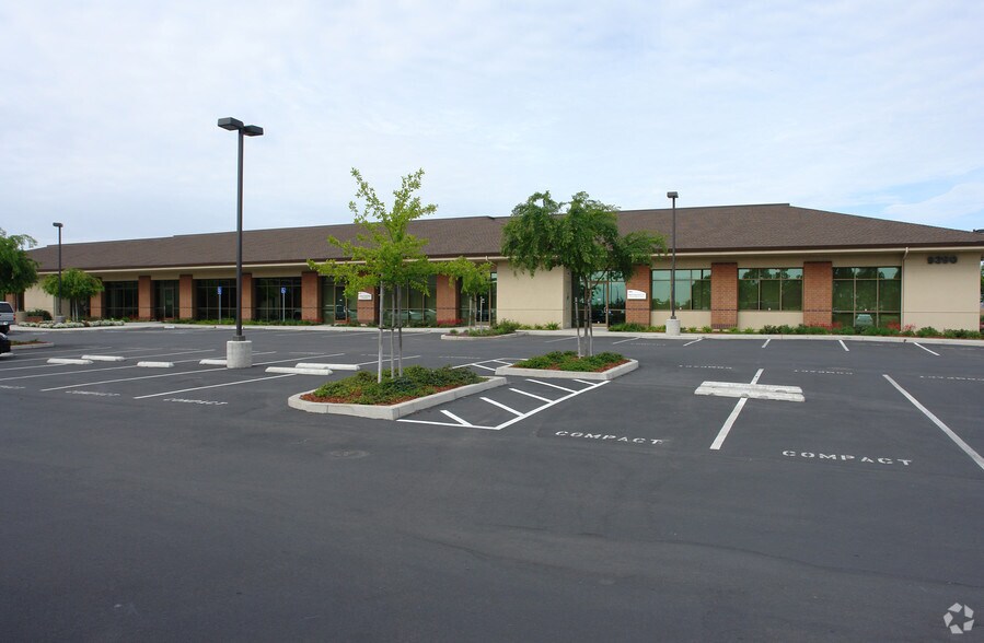 More Photos Of 9390 Big Horn Blvd, Elk Grove Office For Sale
