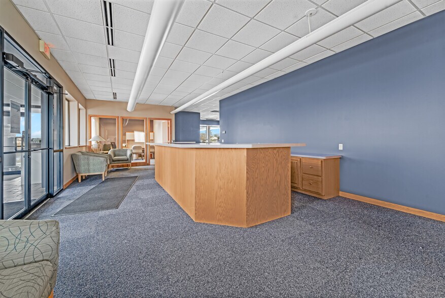 More Photos Of 245 N Peters Ave, Fond Du Lac General Retail For Sale