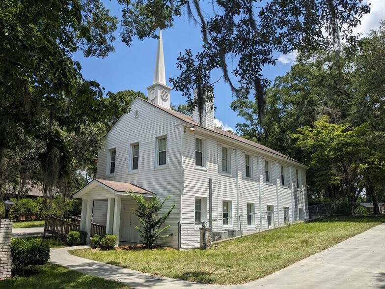 Primary Photo Of 5474 Worthington Triangle, Lake Park Religious Facility For Sale