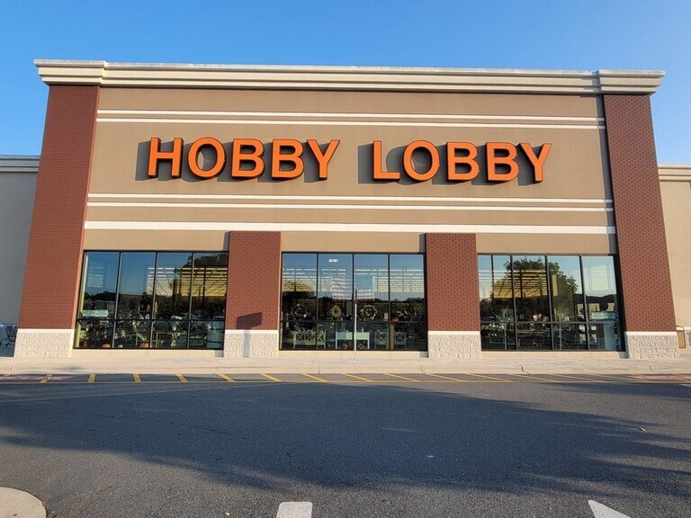 More Photos Of 730 Leonard, Albemarle Unknown For Lease