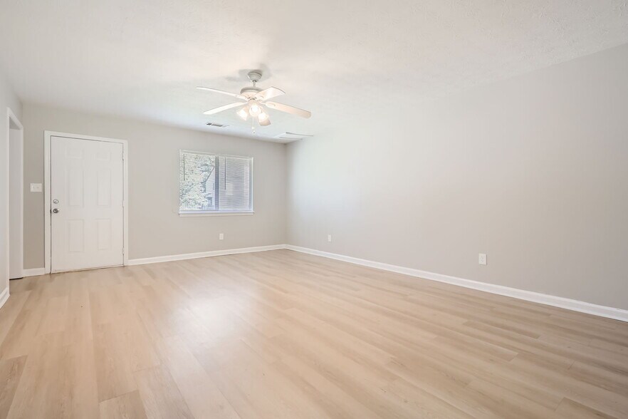 More Photos Of 2638 Fieldstone View Ln SE, Conyers Apartments For Sale