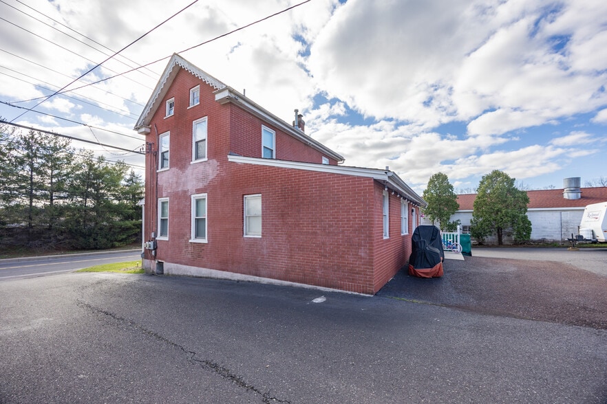 More Photos Of 109 Gravel Pike, Collegeville Office Residential For Sale