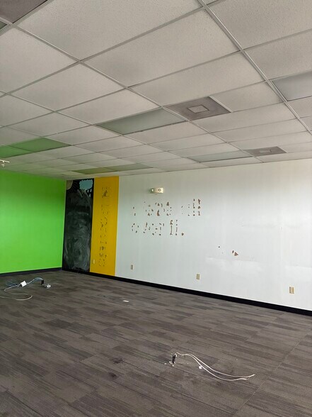 More Photos Of 2408 W Central Ave, El Dorado Unknown For Lease