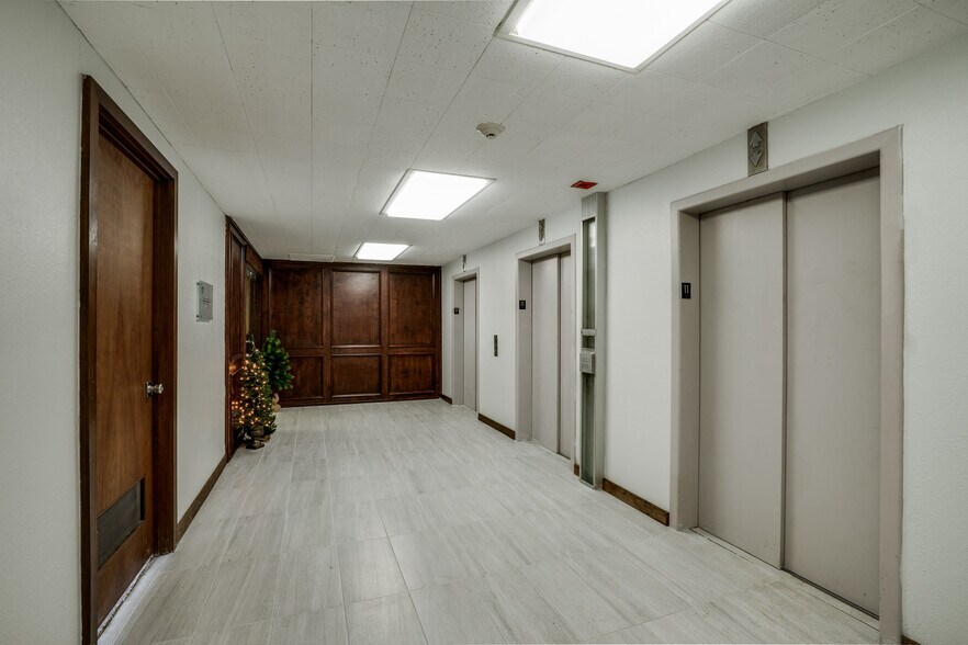 More Photos Of 719 Scott Ave, Wichita Falls Office For Lease
