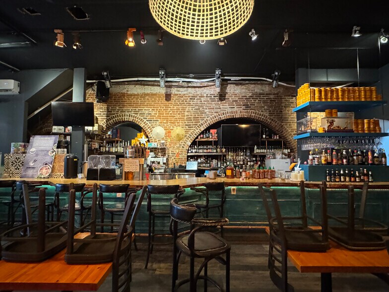 More Photos Of 2245-2247 S Grand Blvd, Saint Louis Storefront Retail Residential For Lease