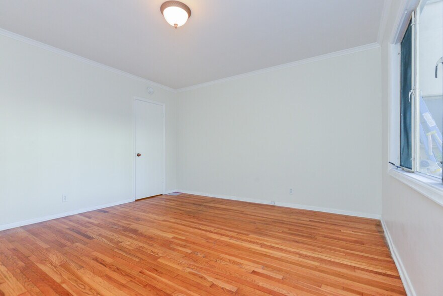 More Photos Of 3520-3530 W 5th St, Los Angeles Apartments For Sale