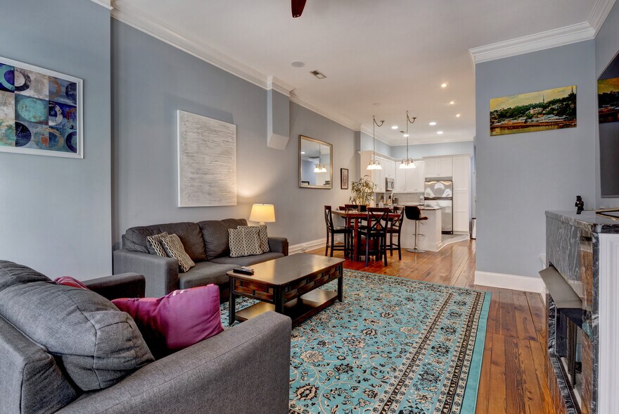 More Photos Of 271 N Front St, Wilmington General Retail For Sale