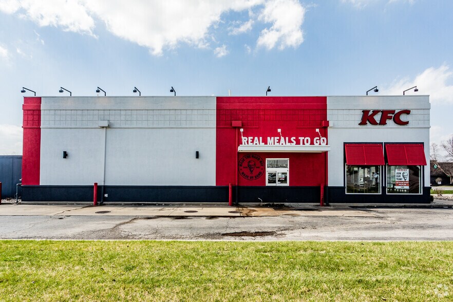 More Photos Of 9551 NE 83rd Ter, Kansas City Restaurant For Lease
