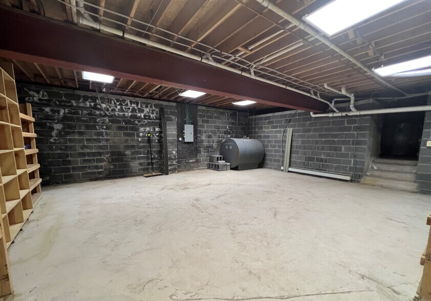 More Photos Of 41 Main St, Sparta Office Residential For Sale