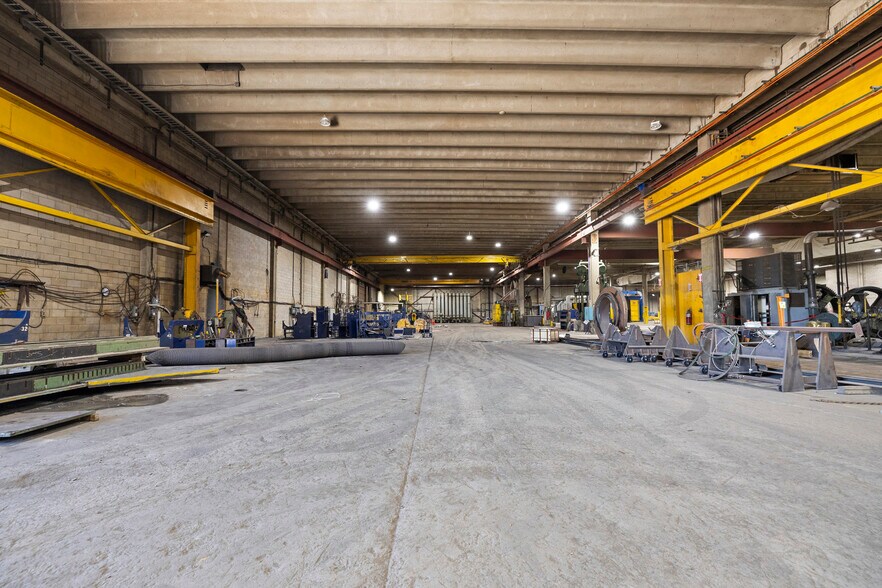 More Photos Of 805 Boul Alphonse-Deshaies, Bécancour Industrial For Sale