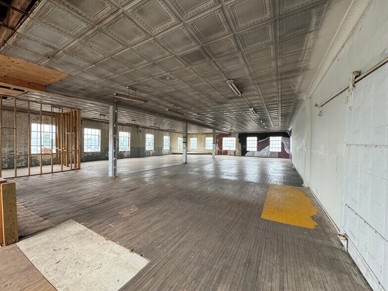 More Photos Of 100-102 Gilmer St, Reidsville Storefront Retail Office For Sale