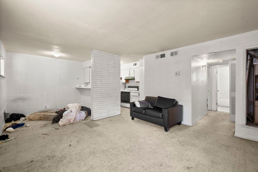 More Photos Of 110 Mary Louise Dr, San Antonio Apartments For Sale