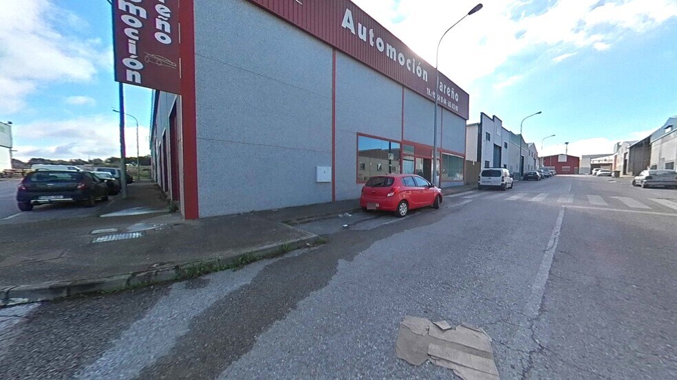 More Photos Of Paz de, Burguillos del Cerro Industrial For Sale