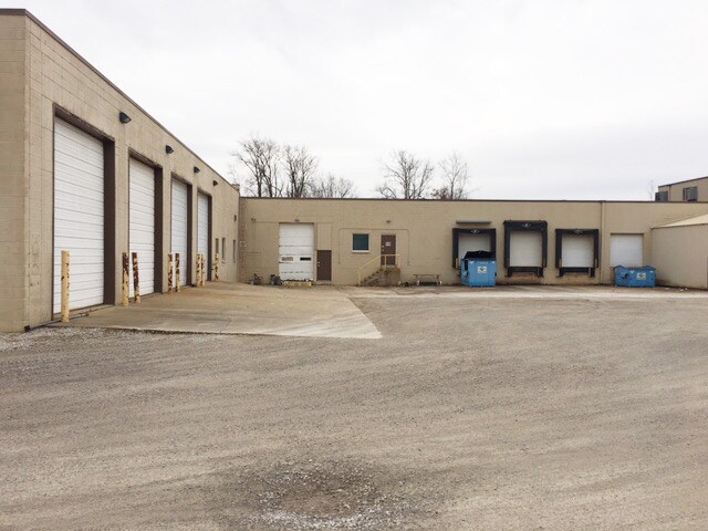 More Photos Of 9910 Airport Dr, Fort Wayne Manufacturing For Sale
