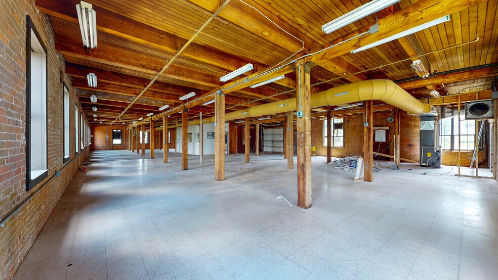 More Photos Of 35 Oakland St, Manchester Warehouse For Sale