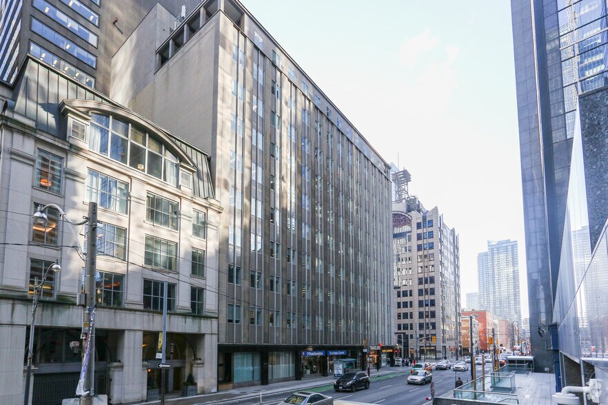 More Photos Of 165 University Ave, Toronto Office For Lease