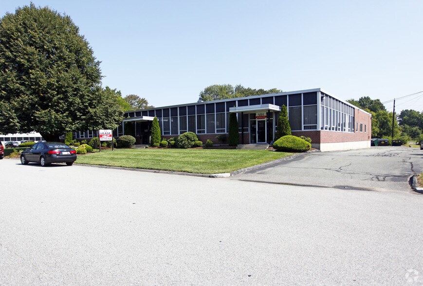 More Photos Of 4 Strathmore Rd, Natick Light Distribution For Lease