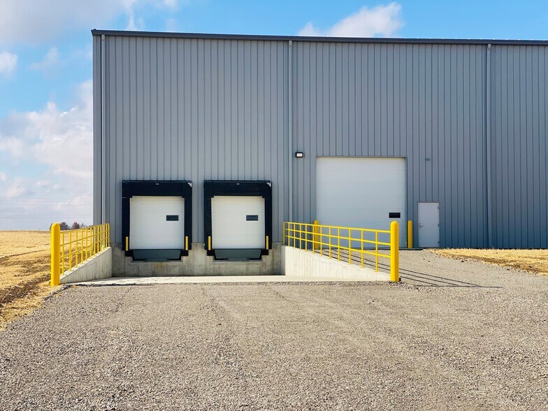 More Photos Of 1820 Baker Drive, Ossian Distribution For Lease