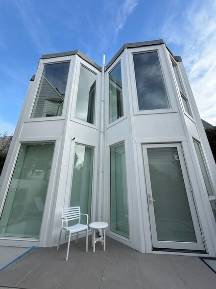 More Photos Of 3516 Sacramento St, San Francisco Storefront Retail Office For Lease