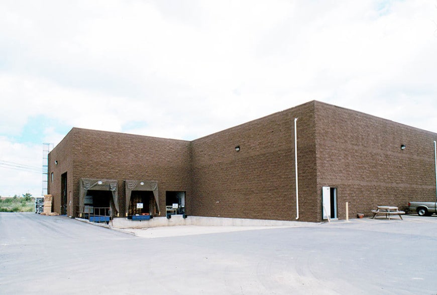 More Photos Of 31888 Glendale St, Livonia Warehouse For Lease