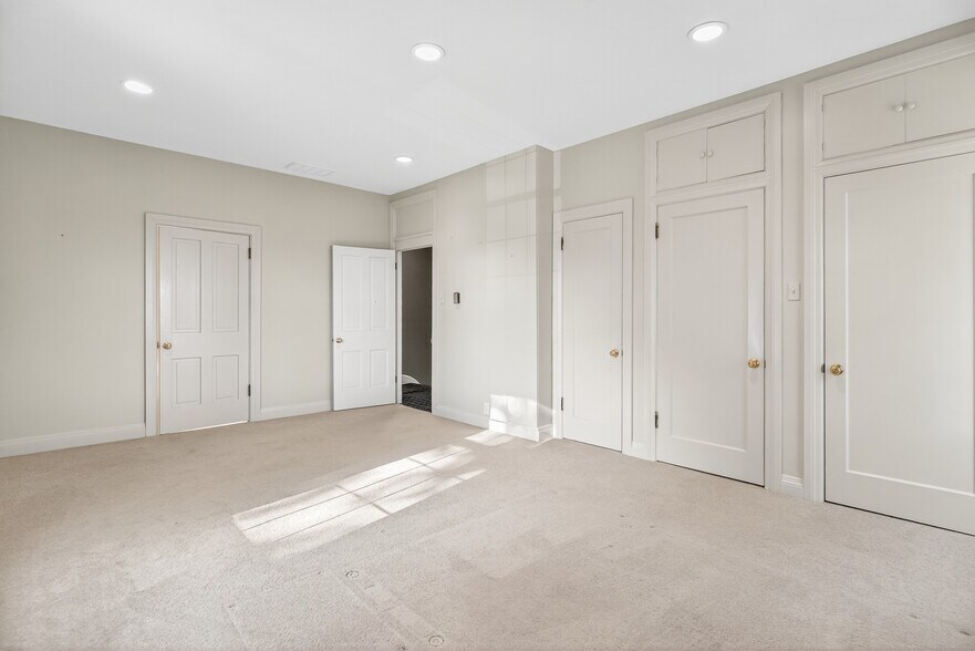 More Photos Of 1441 Saint Marys Ave, Sidney Office For Sale